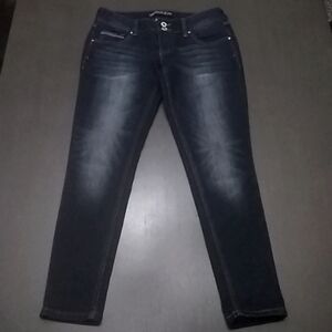 Amethyst Dariela Skinny Jeans